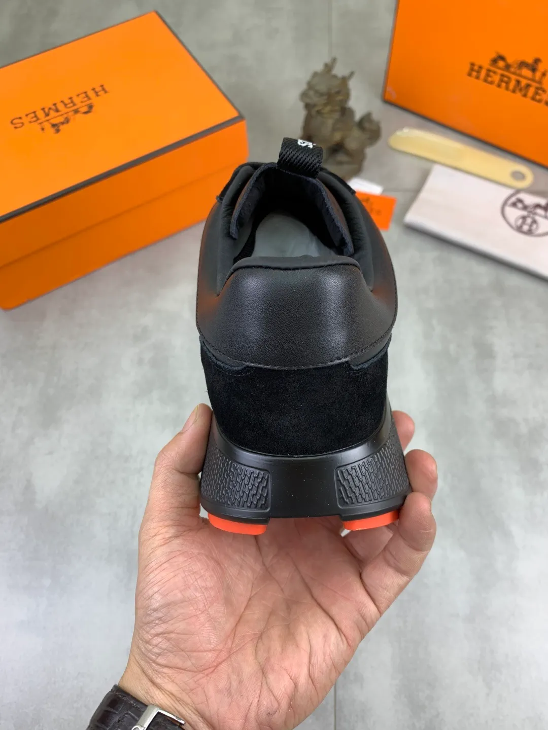 Men's shoes 💰P460 new style [HERMES] Hermès - High-end quality original order - Upper: 🔝 Napa calfskin, sewn brand 'H' totem - Inner: water-dyed cowhide - Outsole: ultra-light TPU foam; molded outsole - Ultra-high quality control·Fine workmanship: highlighted (high-end·luxury·grade) -Size: 38-44 (45 can be customized)·